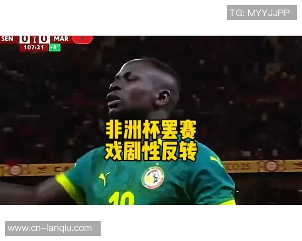 爱德华兹被罚点球后情绪激动返回更衣室怒喊去TMD罚球引发热议